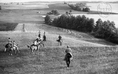 Jeźdźcy na koniach, 1986r
