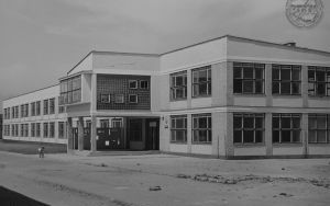 Sieradz - Szkoła Tysiąclecia im. J. Machlewskiego